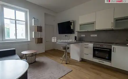 Pronájem bytu 2+kk 37 m², Turnovská, Praha 8 - Libeň