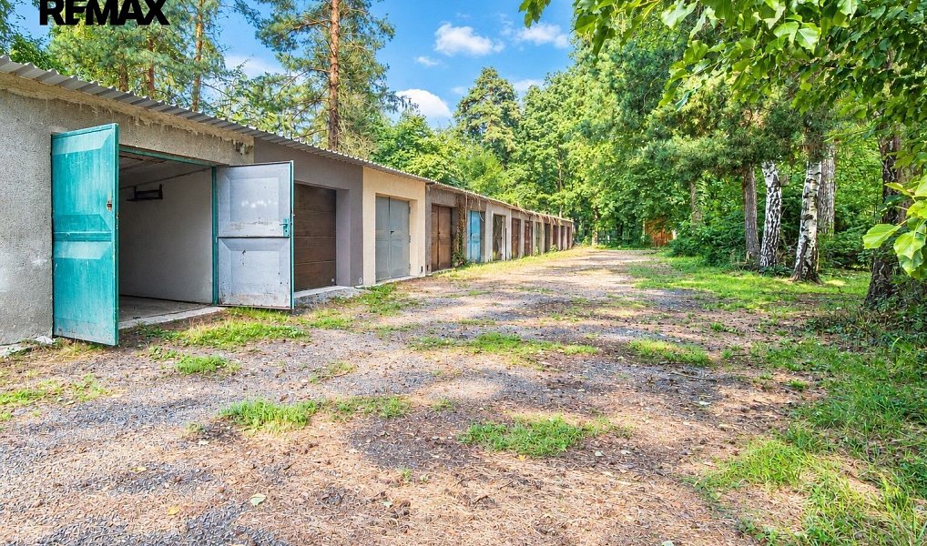 Pronájem garáže, 22 m², Klánovice - Praha 21, Praha
