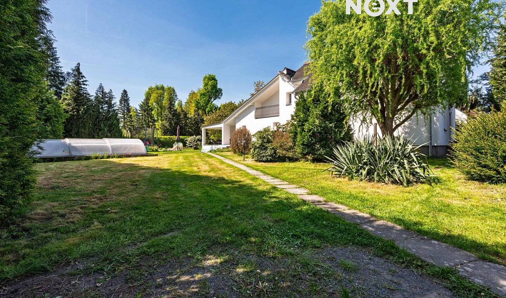 Prodej domu 230 m² s pozemkem 1 203 m², Zvole – náhled fotky 22