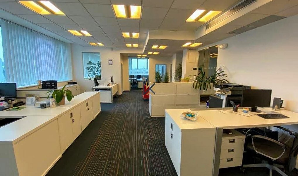 Pronájem kanceláře 277 m², Praha – náhled fotky 3