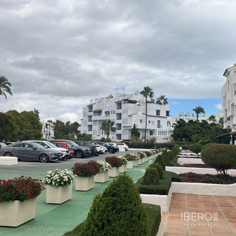 Piso 4+kk – Marbella, Nueva Andalucía - Vista 4