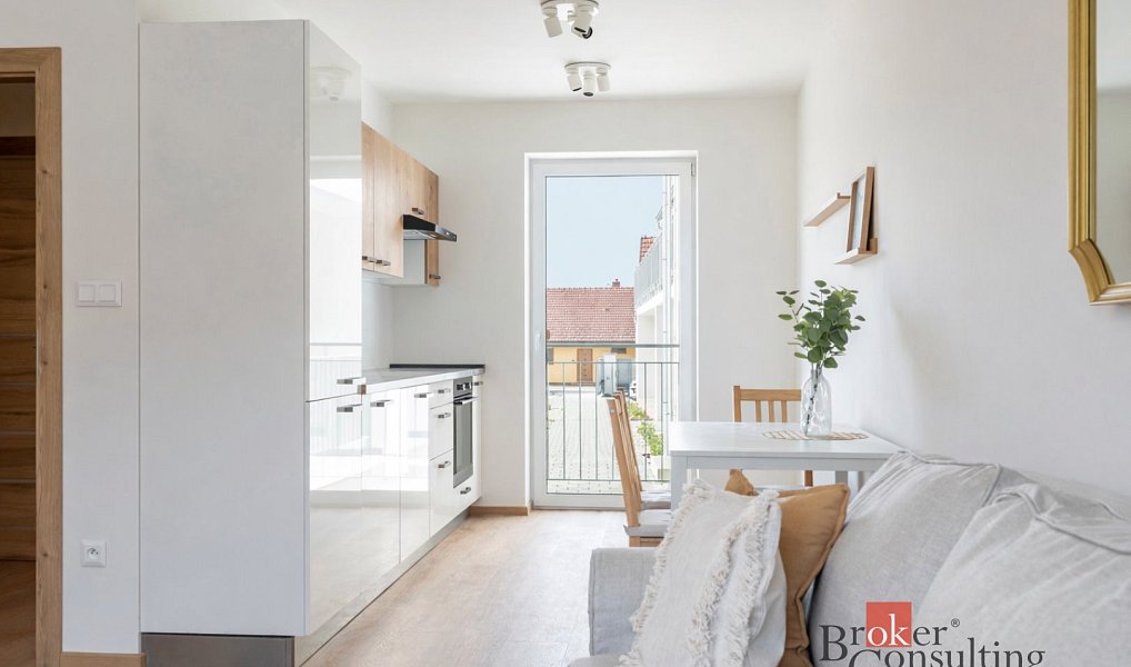 Pronájem bytu 2+kk 50 m², Valtice – náhled fotky 4