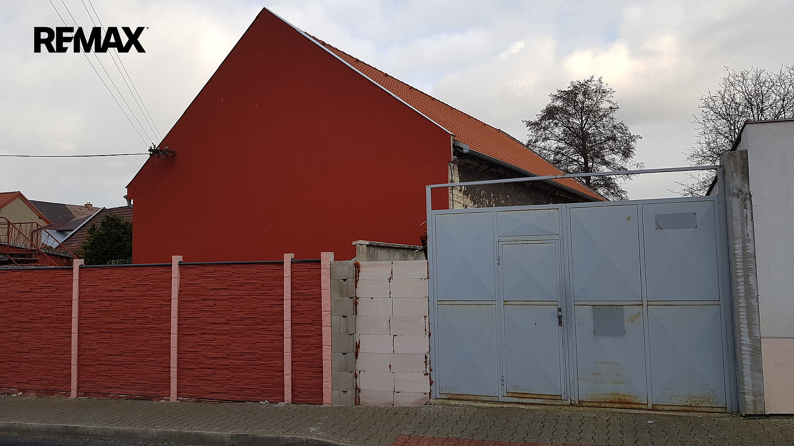 Pronájem obchodních prostor 150 m² – pohled 2