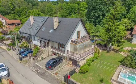 Prodej domu 280 m² s pozemkem 1 222 m², Vysoká nad Labem, okres Hradec Králové