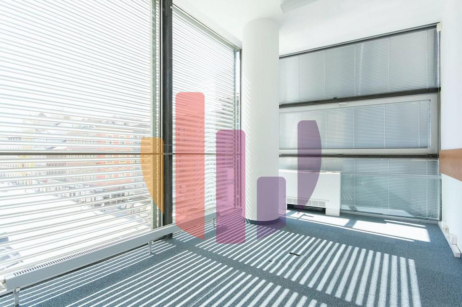 Pronájem kanceláře 160 m² — photo 3