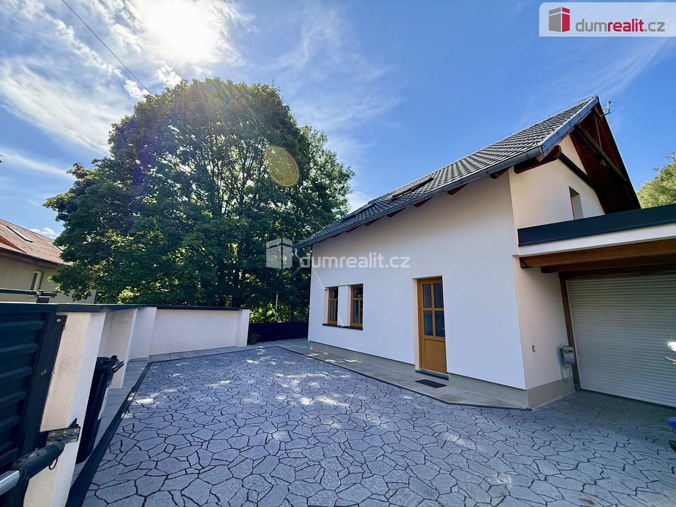 Prodej domu 106 m² s pozemkem 269 m² – fotografie 2