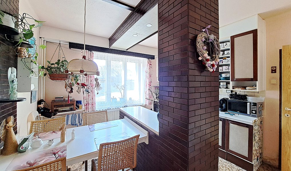 Prodej domu 300 m² s pozemkem 1 830 m², Racková – náhled fotky 7