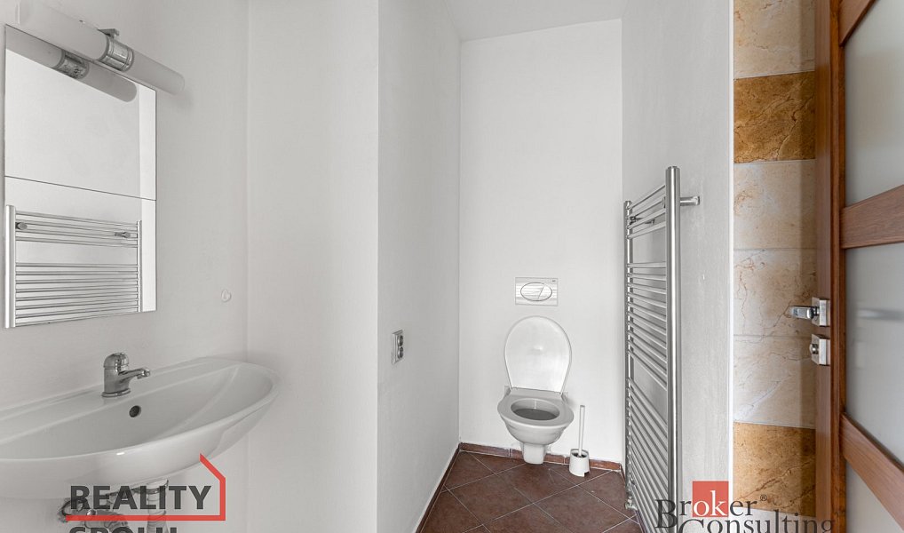 Prodej domu 298 m² s pozemkem 900 m², Kamenice – náhled fotky 21