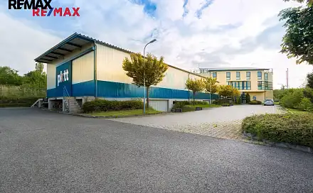 Pronájem skladovacích prostor 2 325 m², Strančice, okres Praha-východ