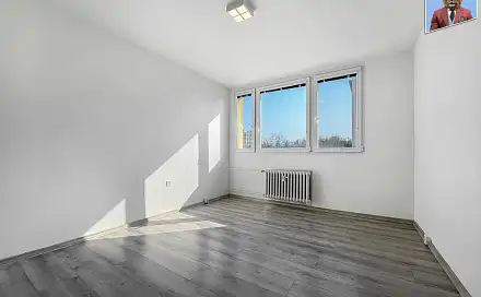 Pronájem bytu 1+kk 24 m², Halasovo náměstí, Brno - Lesná