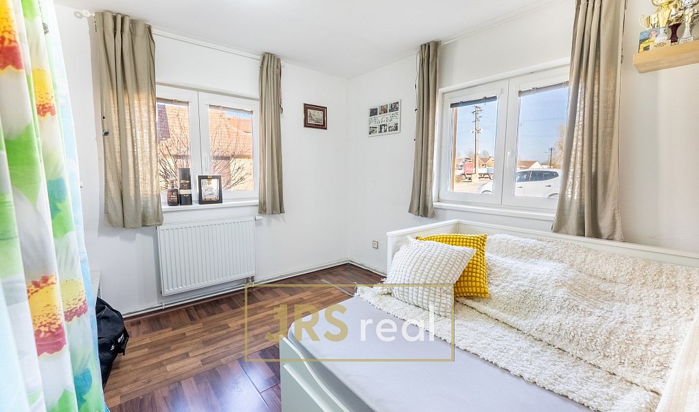 Prodej domu 105 m² s pozemkem 143 m², Šaratice – náhled fotky 4