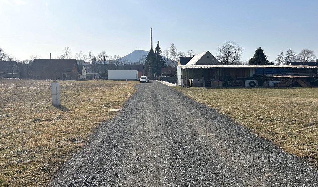 Prodej stavebního pozemku 905 m², Kopřivnice – náhled fotky 4