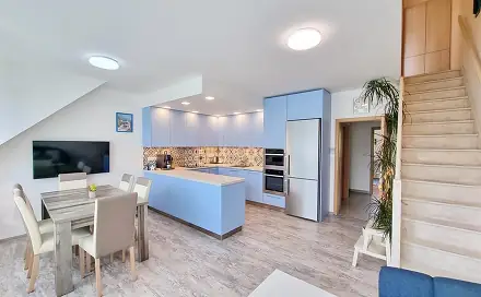 Pronájem bytu 4+kk 102 m², Františka Kadlece, Praha 8 - Libeň