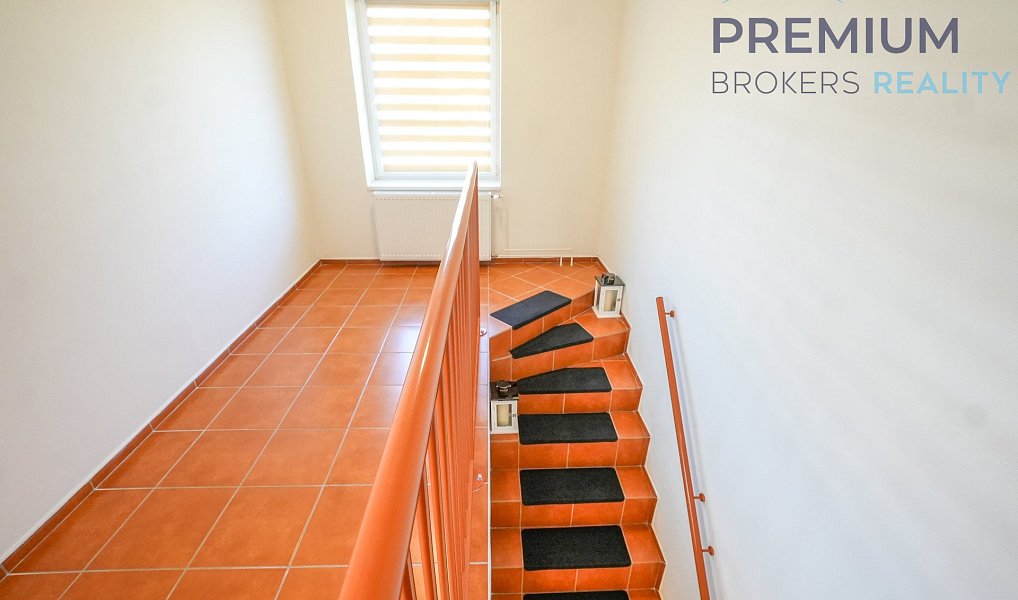 Prodej domu 132 m² s pozemkem 235 m², Hoštka – náhled fotky 14