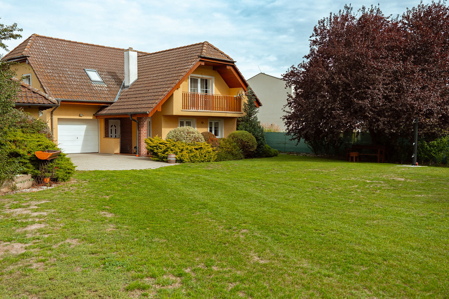 Prodej domu 174 m² s pozemkem 112 m²