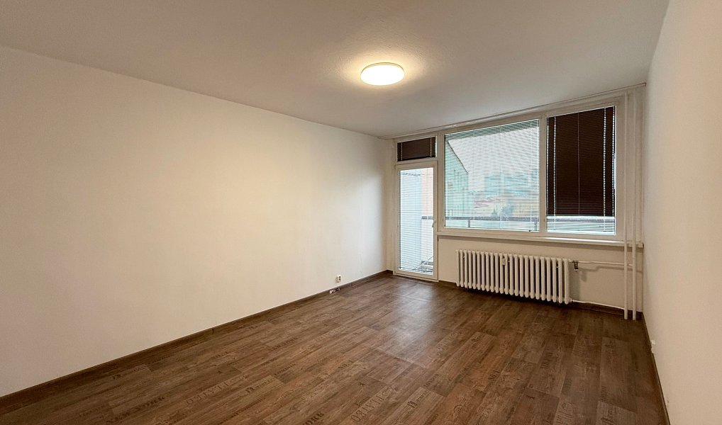 Pronájem bytu 2+1 62 m², Chomutov – náhled fotky 3