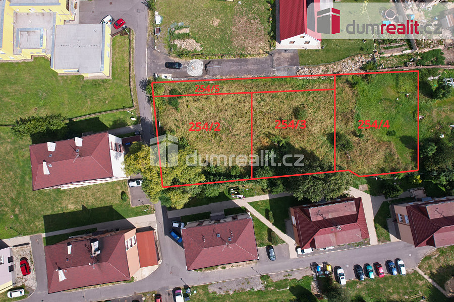 Prodej stavebního pozemku 700 m²