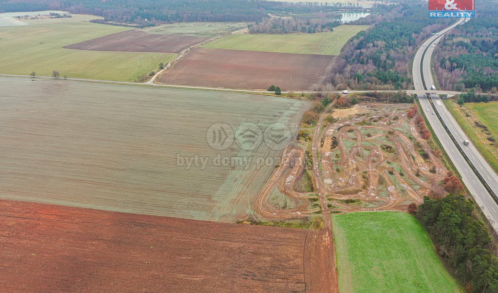 Prodej pole 299 m², Tlučná – náhled fotky 5