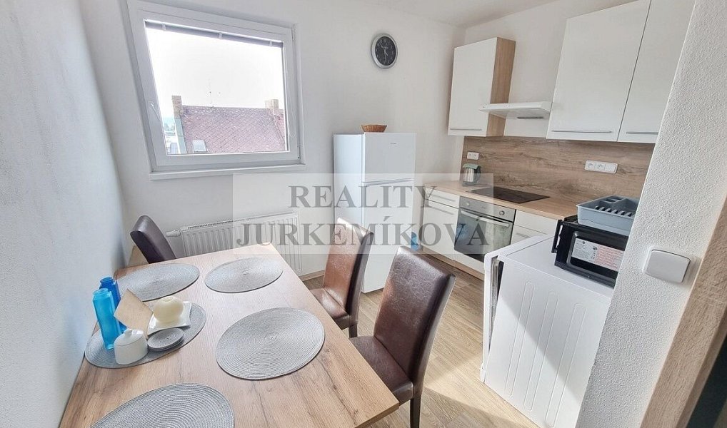 Pronájem domu 200 m² s pozemkem 447 m², Černá v Pošumaví – náhled fotky 7