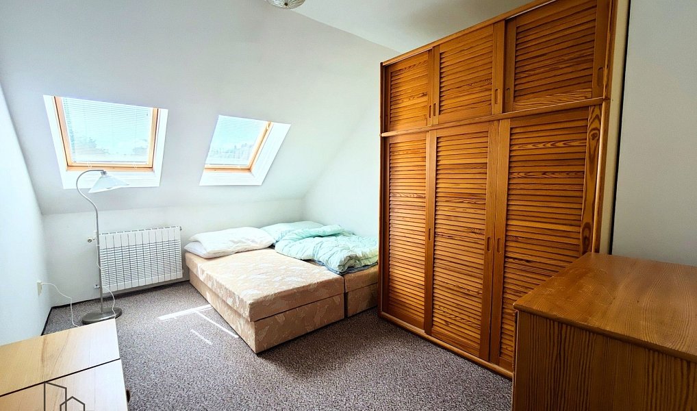 Pronájem domu 200 m² s pozemkem 182 m², Hostivice – náhled fotky 12
