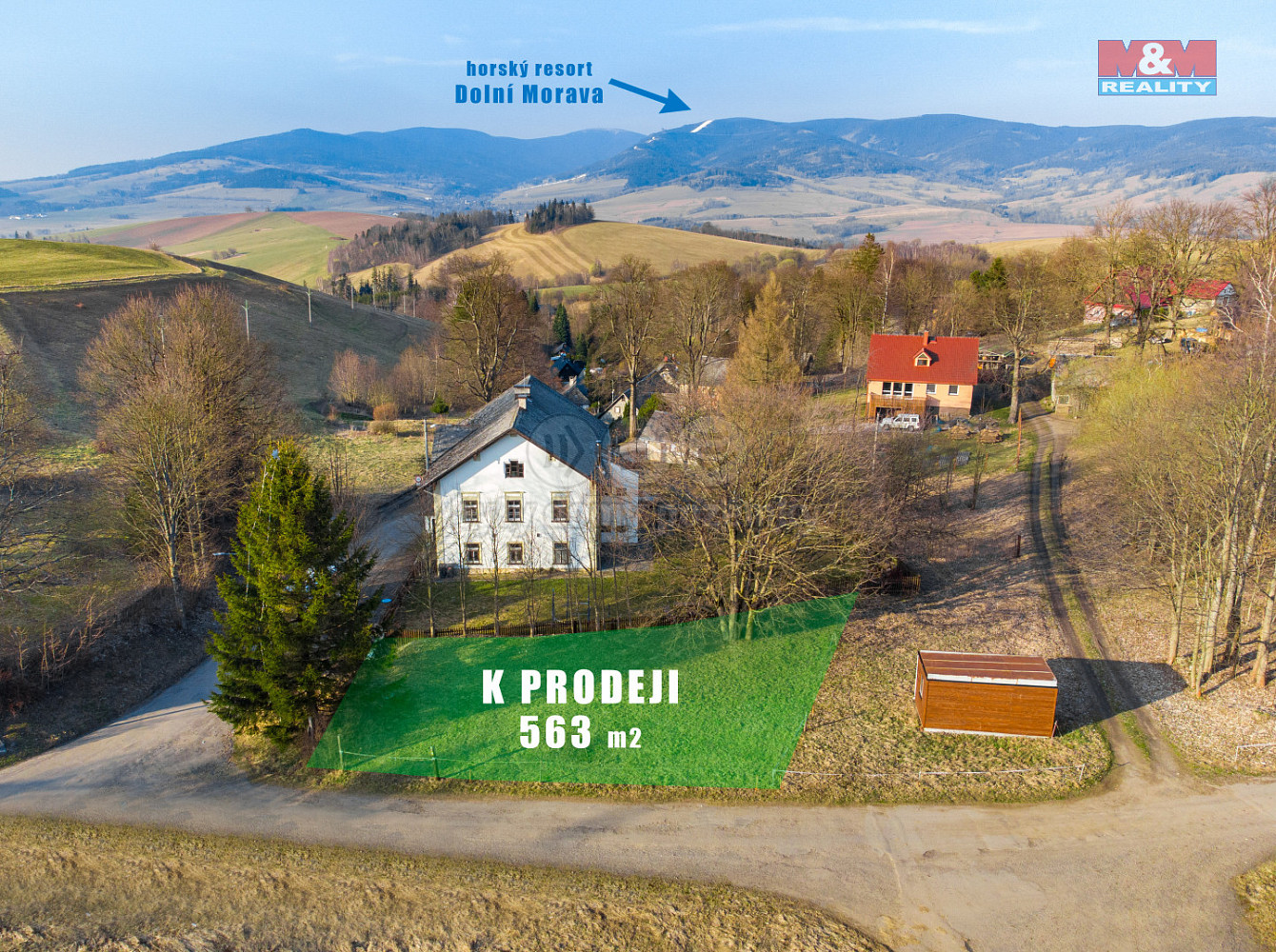 Prodej komerčního pozemku 563 m²
