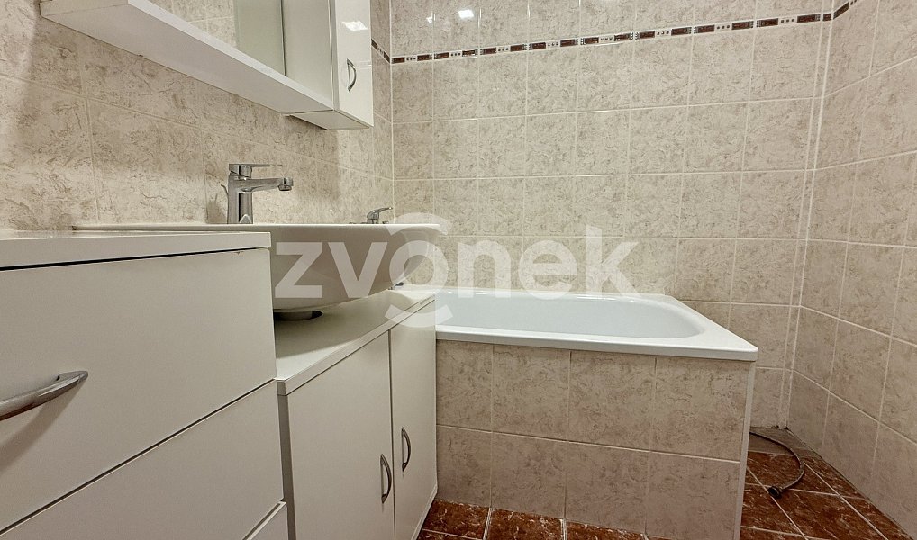 Pronájem bytu 3+1 68 m², Zlín – náhled fotky 8