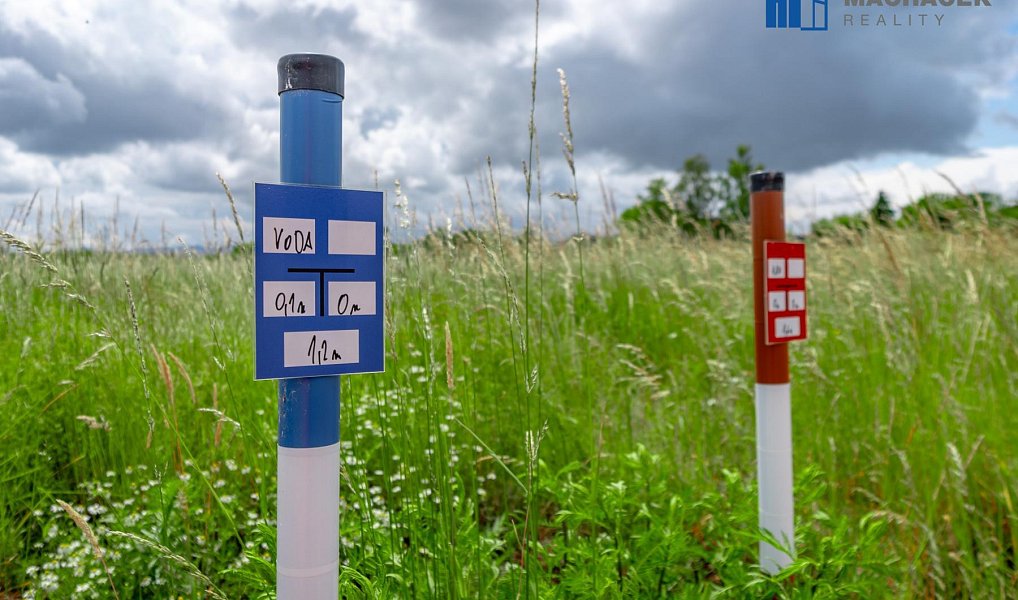 Prodej stavebního pozemku 871 m², Dubí – náhled fotky 21