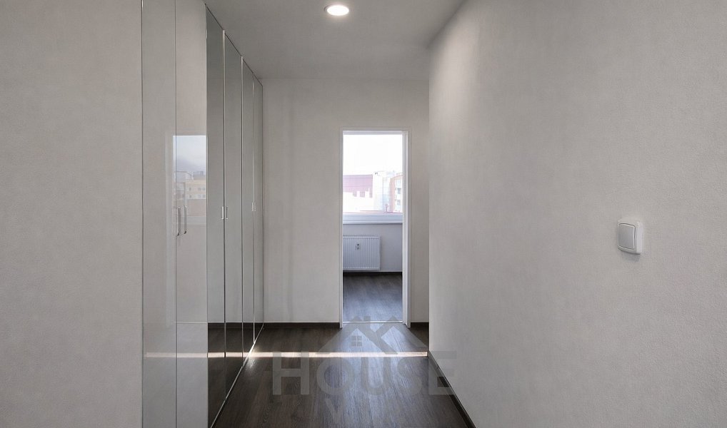 Prodej bytu 3+1 68 m², Praha – náhled fotky 11