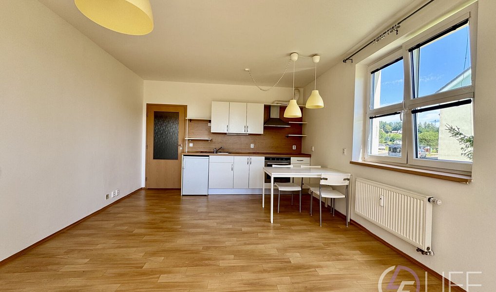 Pronájem bytu 2+kk 48 m², Jilemnice – náhled fotky 4