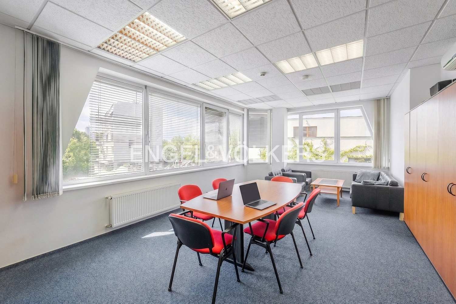 Pronájem kanceláře 191 m²
