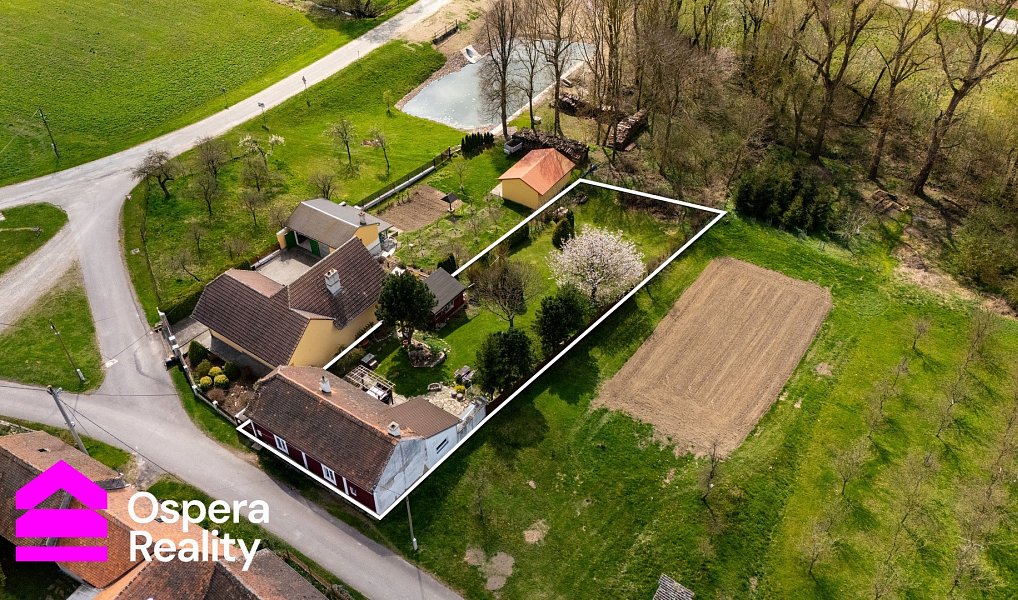 Prodej domu 137 m² s pozemkem 1 021 m², Starý Petřín – náhled fotky 18