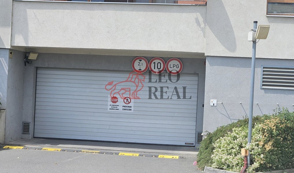 Pronájem garáže, 18 m², Záběhlice - Praha 10, Praha