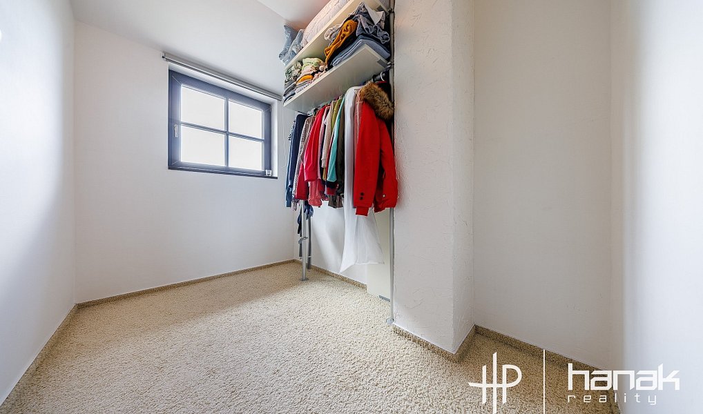 Prodej domu 170 m² s pozemkem 1 384 m², Oborná – náhled fotky 24
