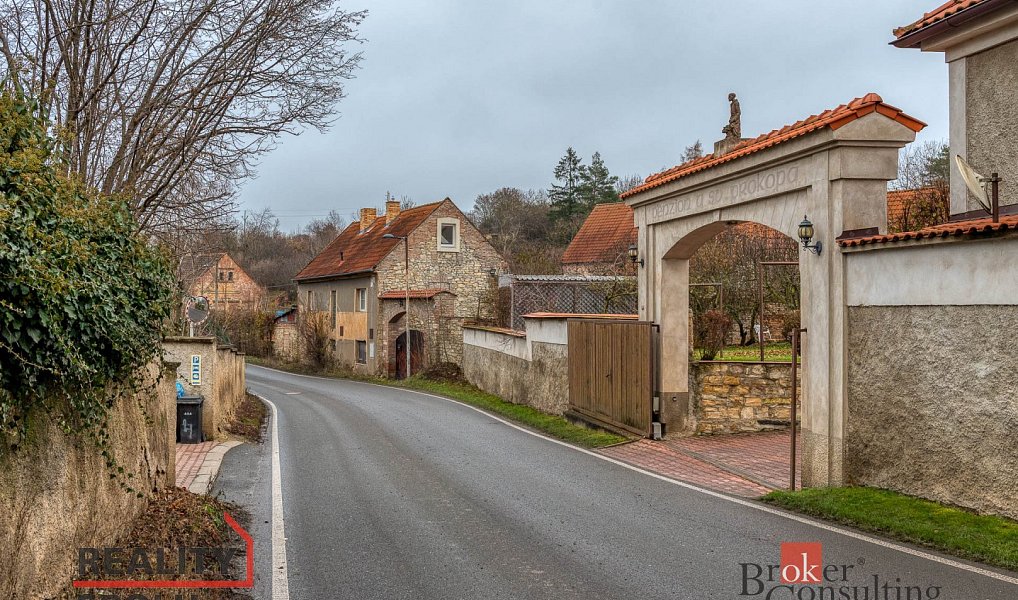 Prodej domu 579 m² s pozemkem 1 059 m², Středokluky – náhled fotky 15