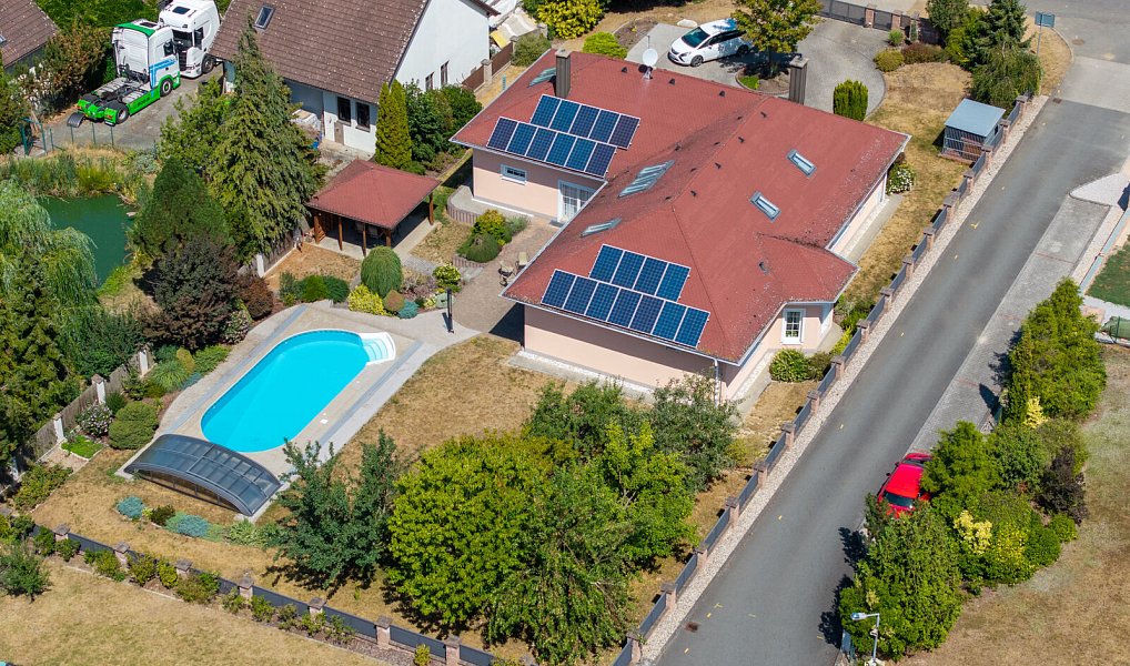Prodej domu 300 m² s pozemkem 1 491 m², Luženičky – náhled fotky 38