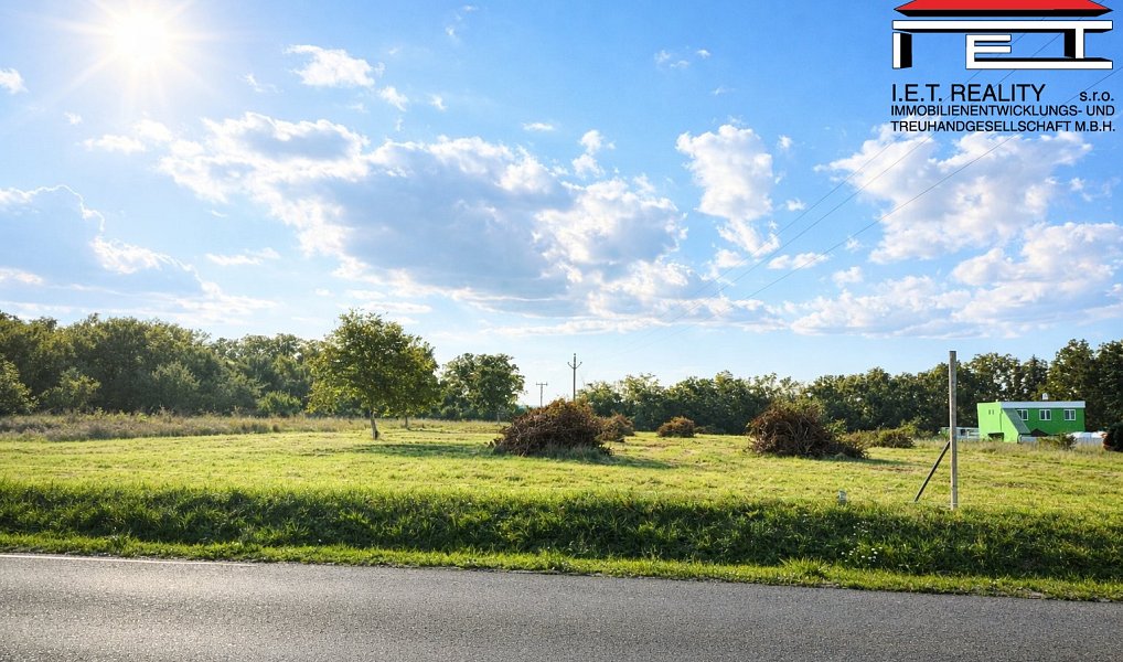 Prodej stavebního pozemku 9 335 m², Ivančice – náhled fotky 4