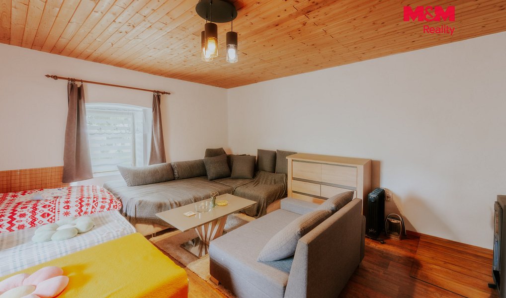 Prodej domu 250 m² s pozemkem 875 m², Kadov – náhled fotky 14