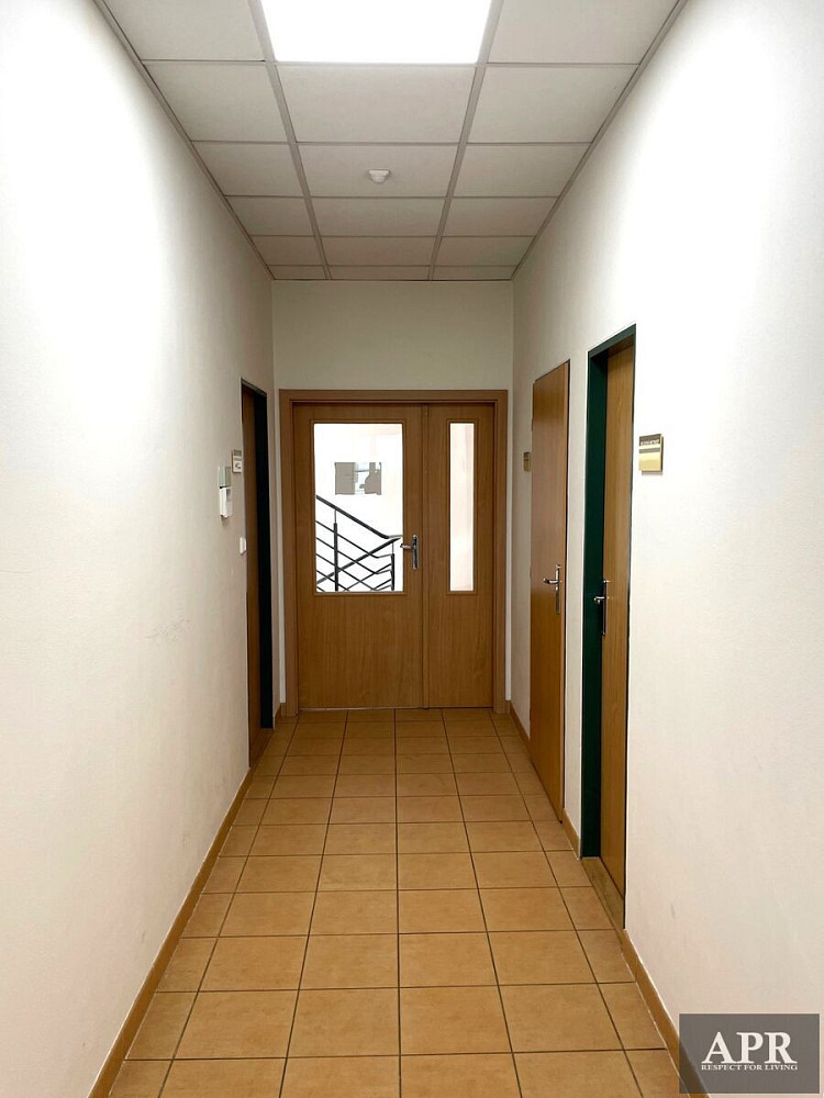 Pronájem kanceláře 20 m² — photo 4