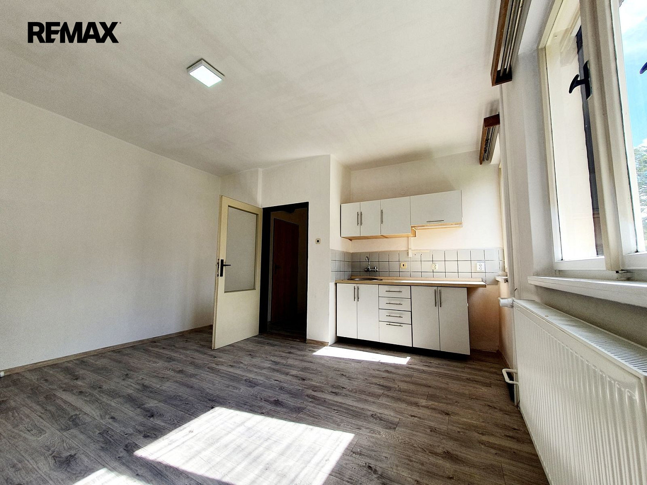 Pronájem bytu 1+kk 27 m²