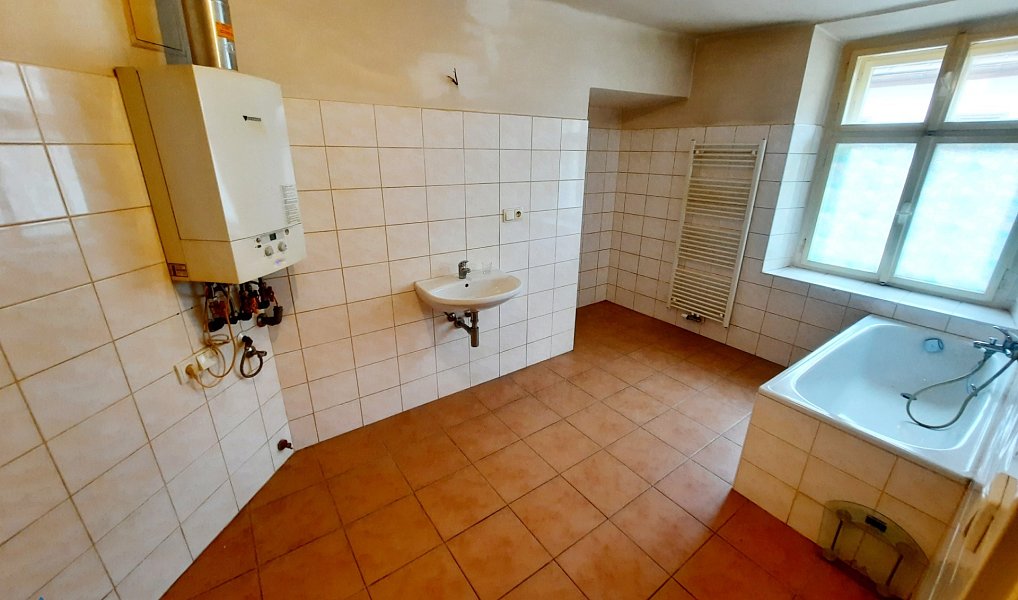 Pronájem bytu 2+1 60 m², Hostinné – náhled fotky 8