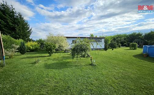 Prodej stavebního pozemku 1 233 m², Bernartice, okres Písek