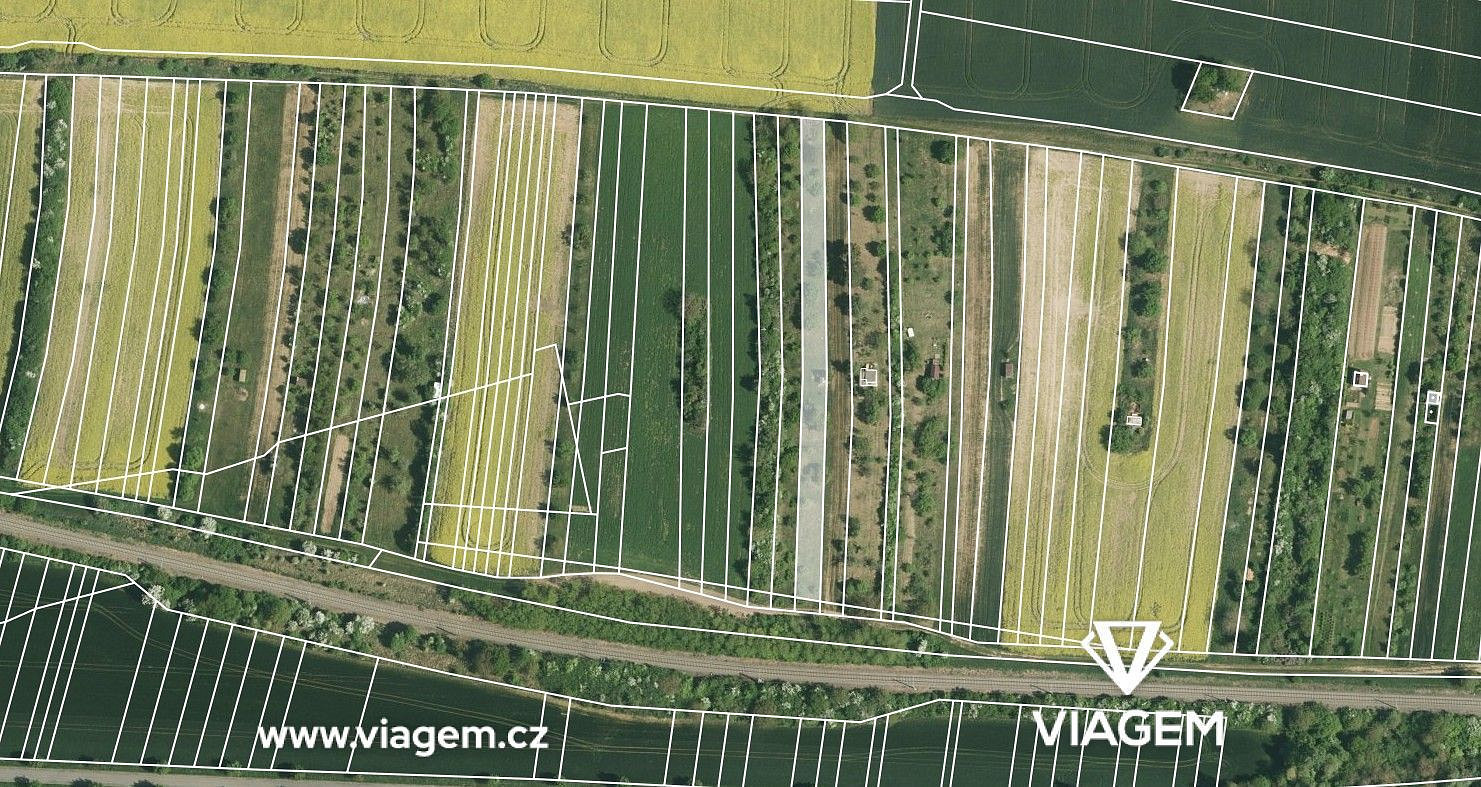 Zahrada 1 745 m² – pohled 3