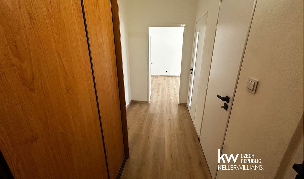 Prodej bytu 1+1 40 m², Kladno – náhled fotky 11