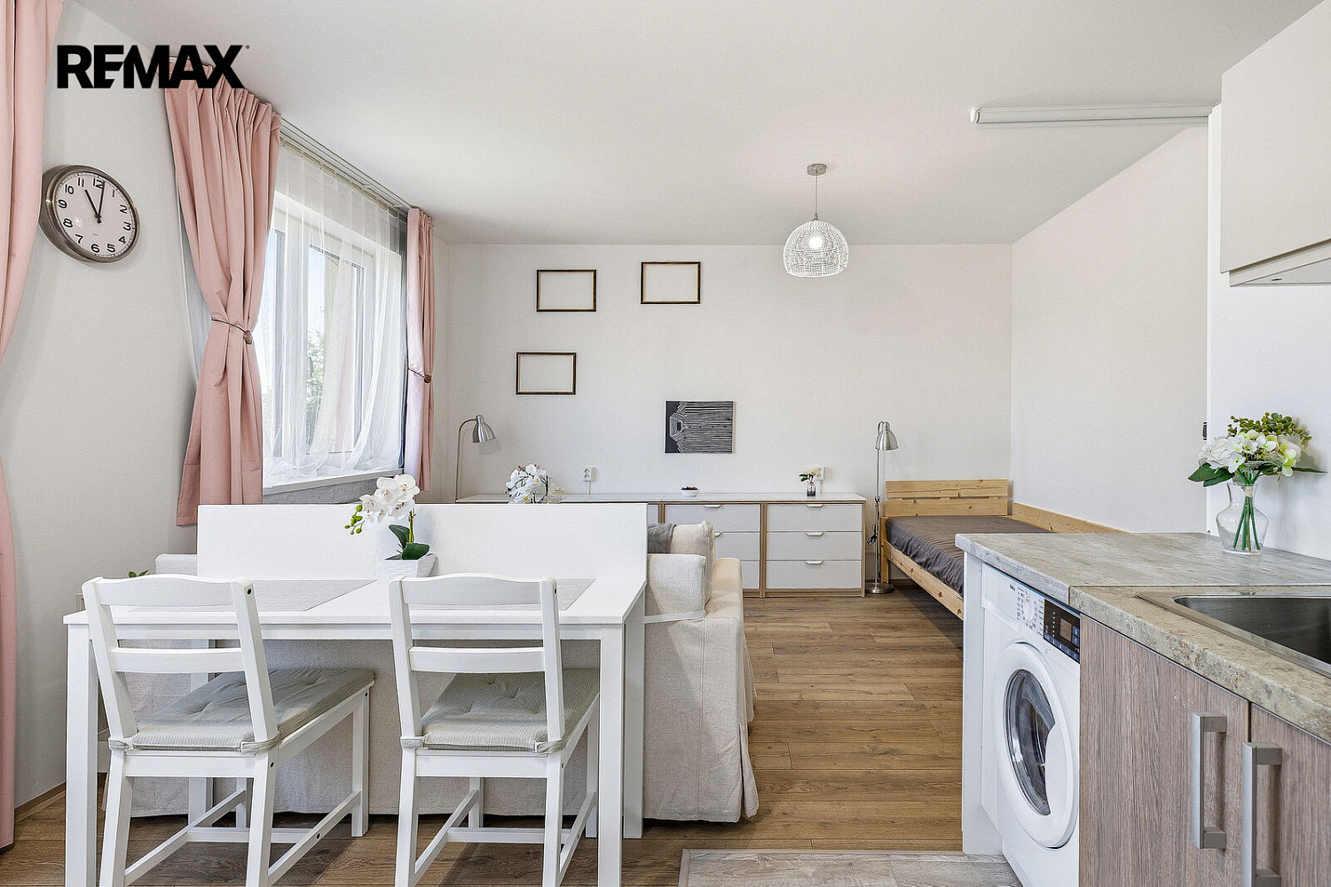 Pronájem bytu 1+kk 30 m² – fotografie 5