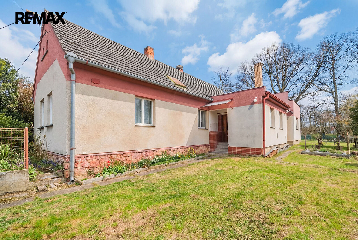 Prodej domu 146 m² s pozemkem 976 m²