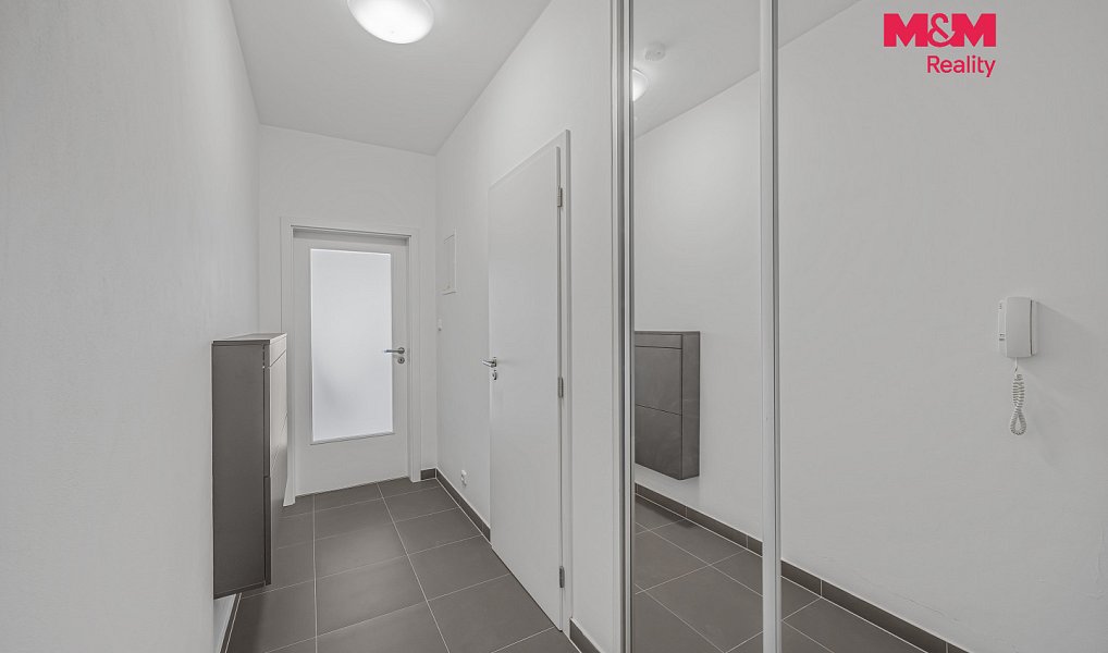 Prodej bytu 1+kk 33 m², Praha – náhled fotky 8