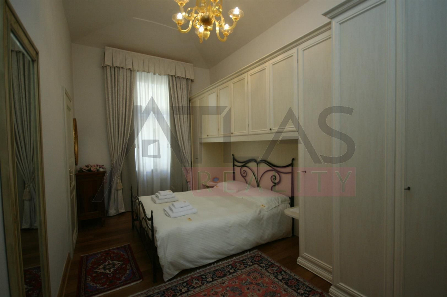 Pronájem bytu 3+kk 77 m² – fotografie 3