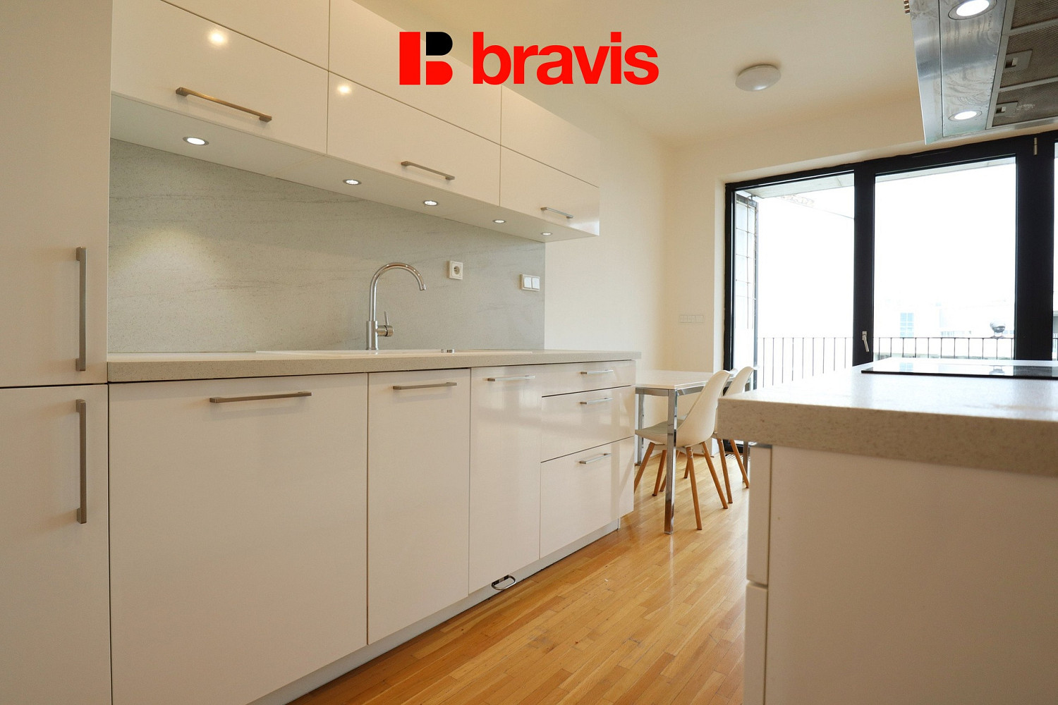 Pronájem bytu 3+kk 99 m²