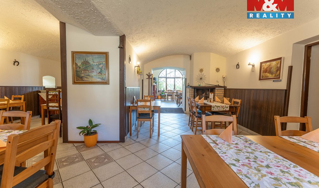Prodej restaurace 390 m², Suchdol – náhled fotky 4