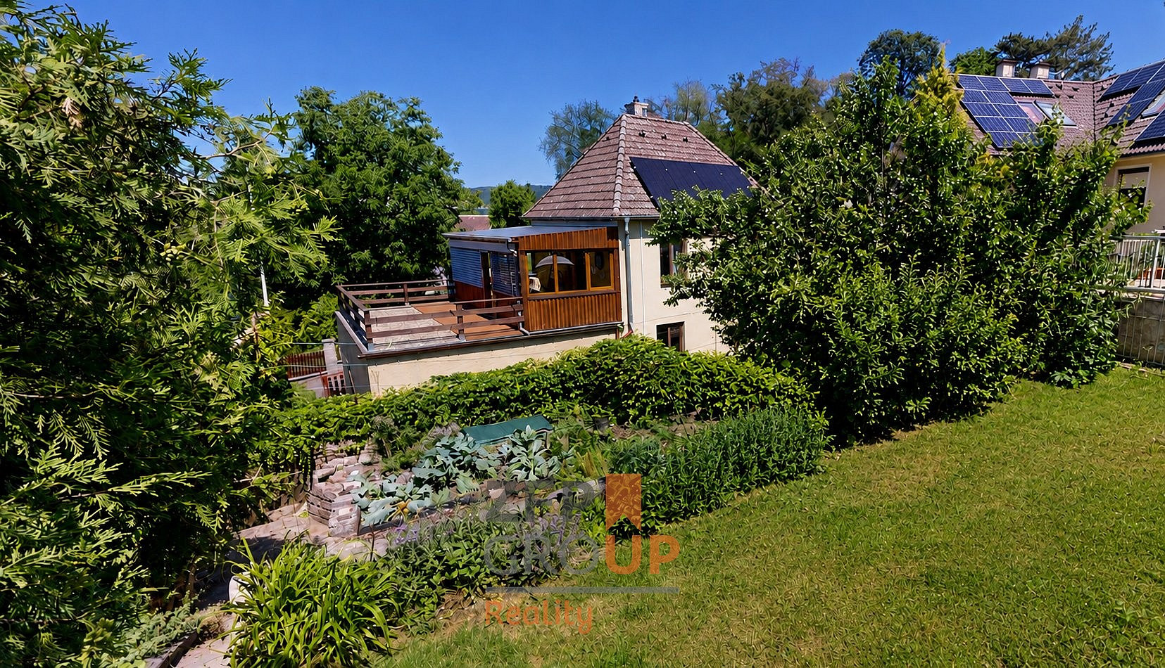 Prodej domu 205 m² s pozemkem 840 m²